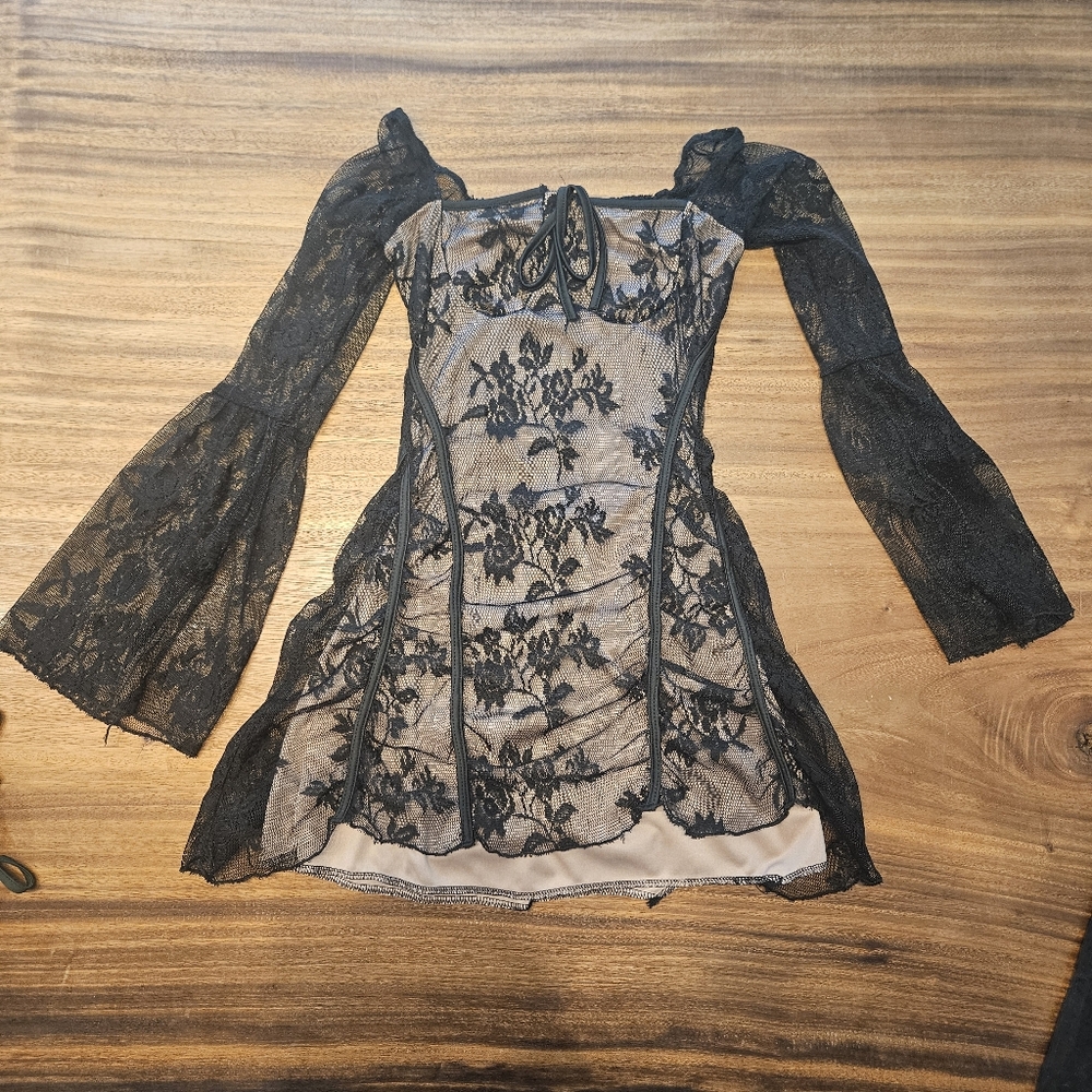 Elegant Short Black Lace Dress